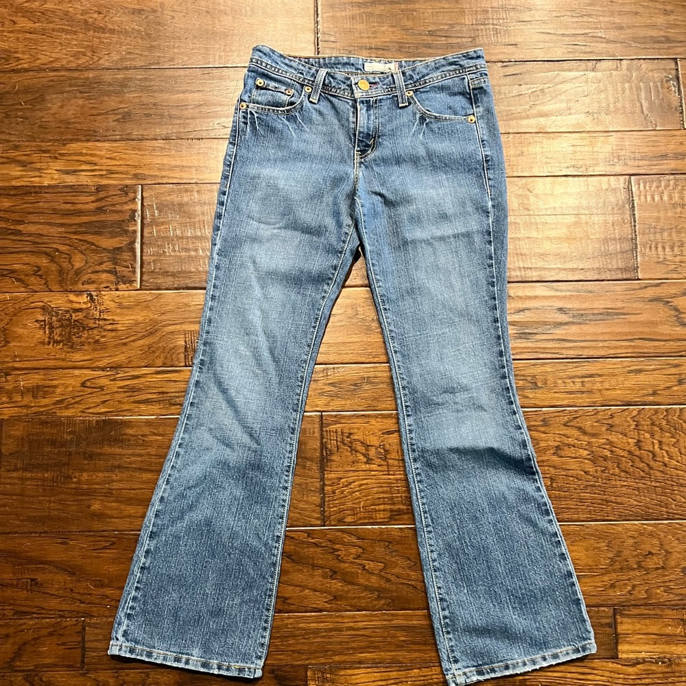 Levi’s size 5M super low boot cut